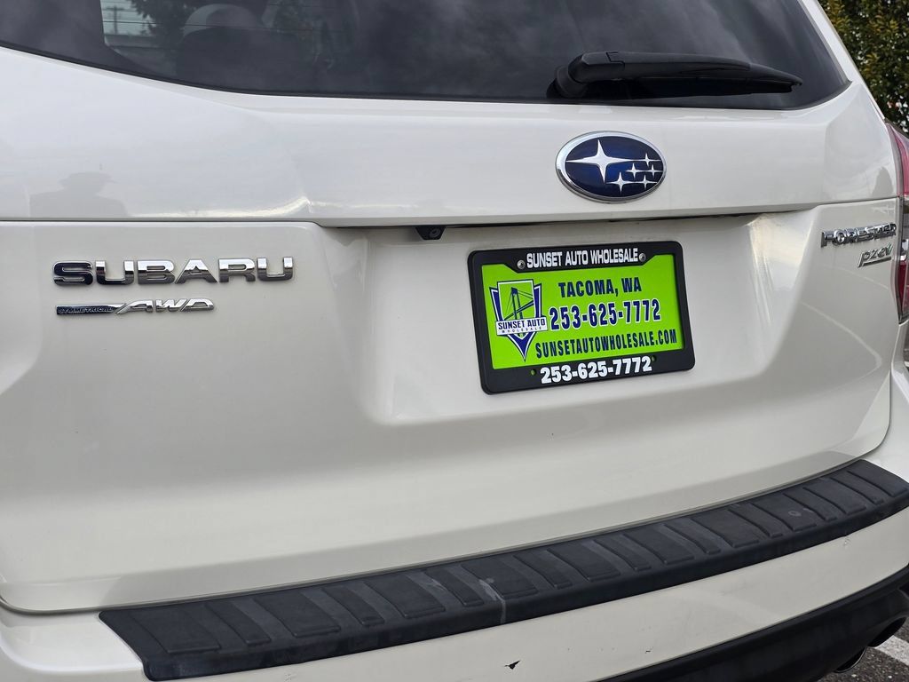 Used 2016 Subaru Forester 2.5i Touring w/ Eyesight & Navigation System AWD/4WD image 14