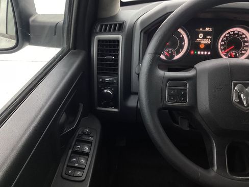 Used 2018 RAM 1500 Tradesman image 31