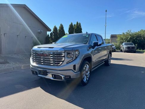 Used 2024 GMC Sierra 1500 Denali AWD/4WD image 2