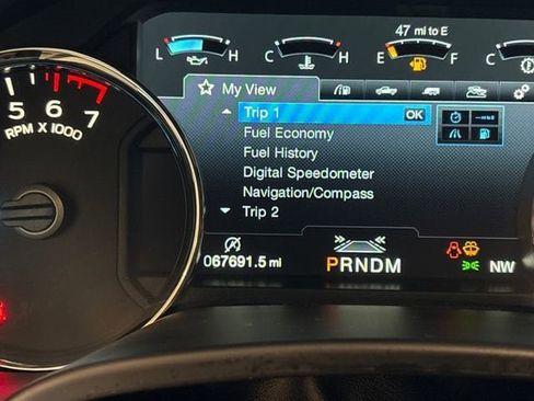 Used 2019 Ford F150 Platinum w/ Equipment Group 701A Luxury image 18