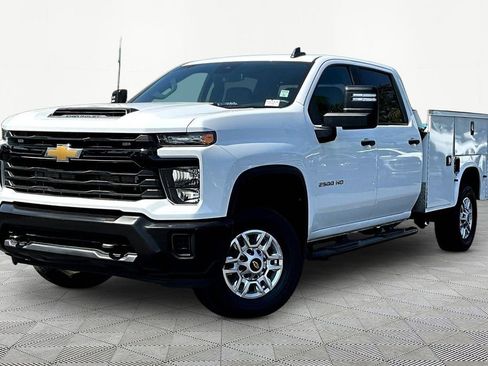 Used 2024 Chevrolet Silverado 2500 W/T w/ WT Fleet Convenience Package AWD/4WD image 3