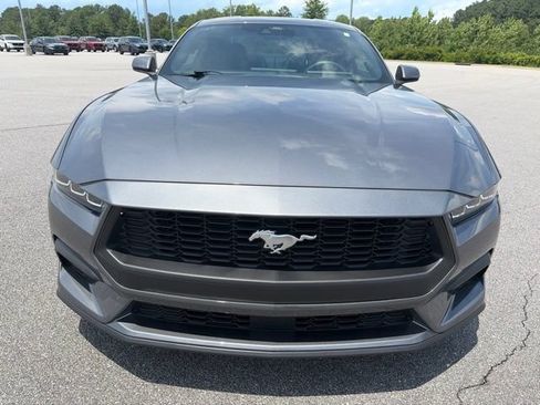 Used 2024 Ford Mustang Coupe RWD image 3