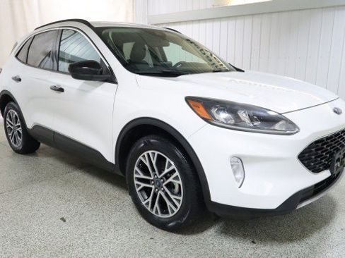 Used 2020 Ford Escape SEL image 5