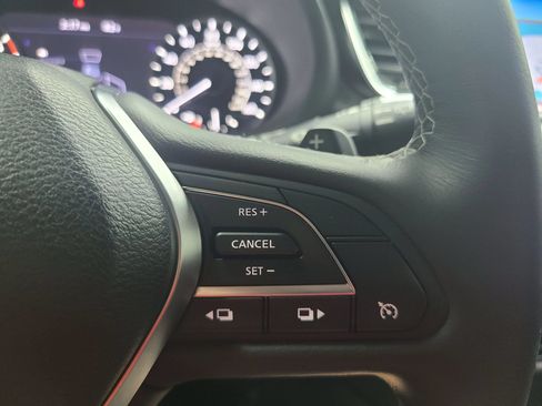 Used 2019 INFINITI QX50 Luxe w/ Navigation Package AWD/4WD image 32