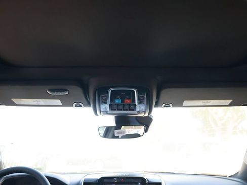 New 2026 RAM 1500 4x4 Crew Cab image 28