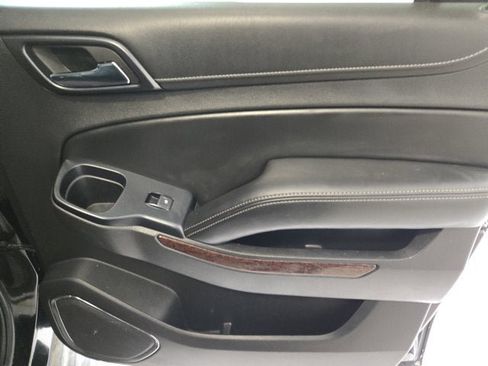 Used 2015 GMC Yukon XL SLT w/ Open Road Package image 6