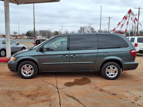 Used 2003 Dodge Grand Caravan Sport image 3