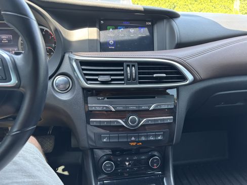 Used 2019 INFINITI QX30 AWD w/ Proassist Package image 25