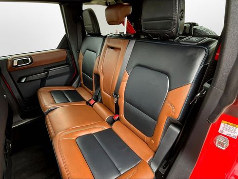 Used 2024 Ford Bronco Outer Banks image 18