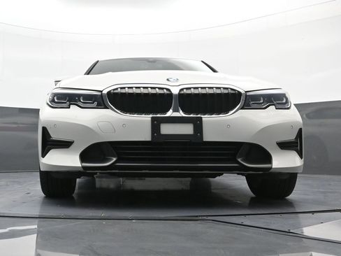 Used 2021 BMW 330i xDrive Sedan w/ Convenience Package AWD/4WD image 22