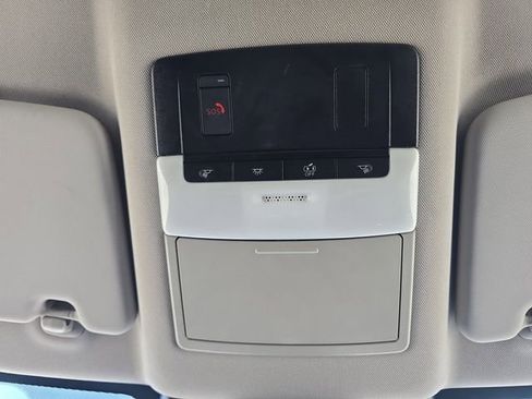 Used 2024 Nissan Rogue SV image 7