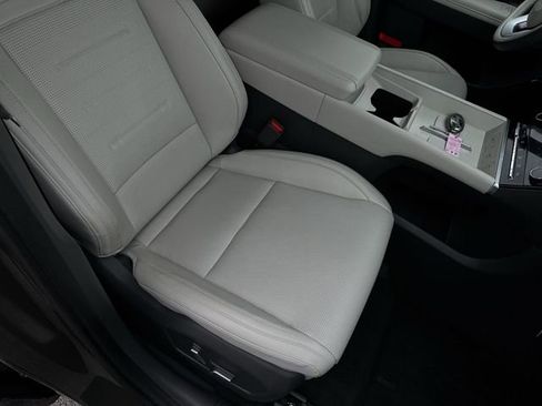 Used 2024 Hyundai Santa Fe Calligraphy AWD/4WD image 28