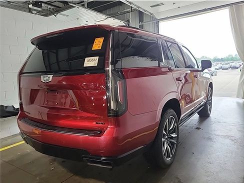 Used 2021 Cadillac Escalade Sport w/ Driver Assist Tech Package AWD/4WD image 6