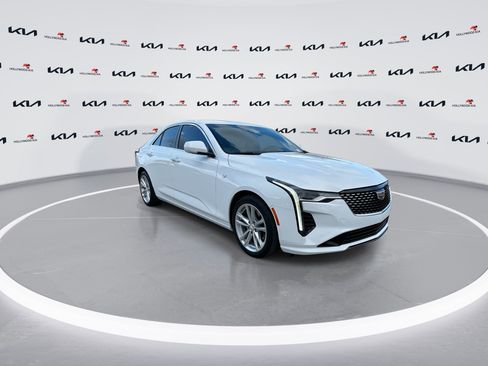 Used 2023 Cadillac CT4 Luxury RWD image 2