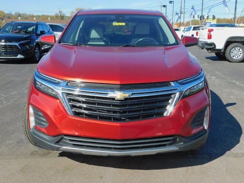 Used 2022 Chevrolet Equinox LT image 3