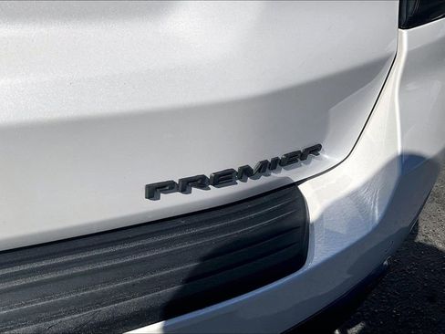 Used 2021 Chevrolet Tahoe Premier w/ Premium Package image 22