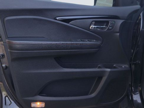 Used 2020 Honda Ridgeline Black Edition image 12