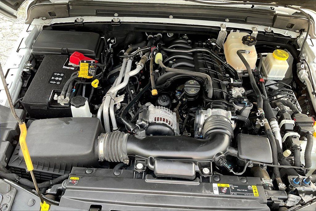 Used 2022 Jeep Gladiator Sport AWD/4WD image 30