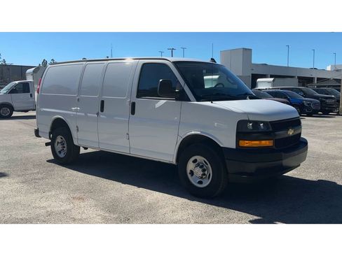 Used 2023 Chevrolet Express 2500 w/ Driver Convenience Package RWD image 6