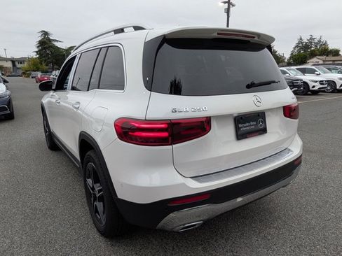 Certified 2026 Mercedes-Benz GLB 250 4MATIC image 8