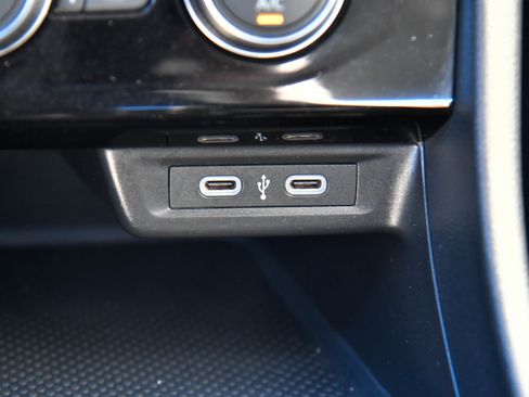 Used 2024 Volkswagen Jetta SE image 22