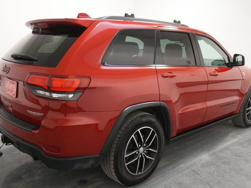 Used 2018 Jeep Grand Cherokee Trailhawk w/ Trailhawk Luxury Group image 9