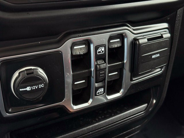 Certified 2022 Jeep Gladiator Sport AWD/4WD image 27