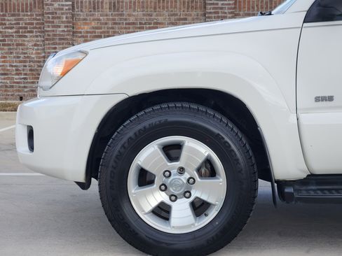 Used 2008 Toyota 4Runner SR5 image 10