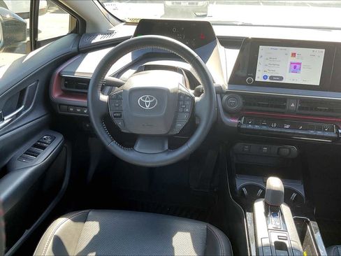 Used 2024 Toyota Prius Prime image 8