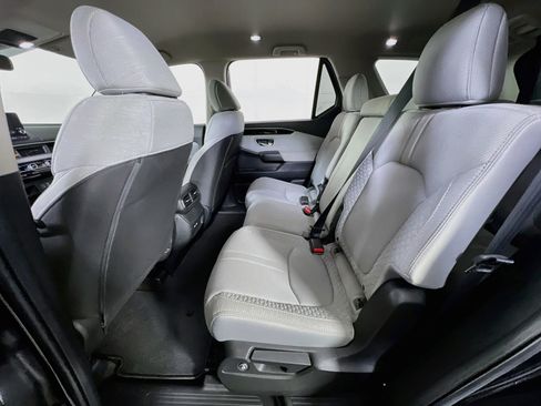 Used 2023 Honda Pilot LX image 22