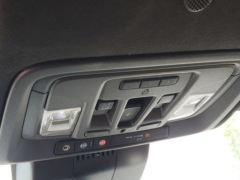 Used 2025 GMC Sierra 1500 Denali Ultimate AWD/4WD image 21
