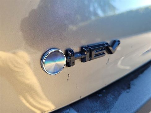 Used 2025 Toyota Camry SE image 28