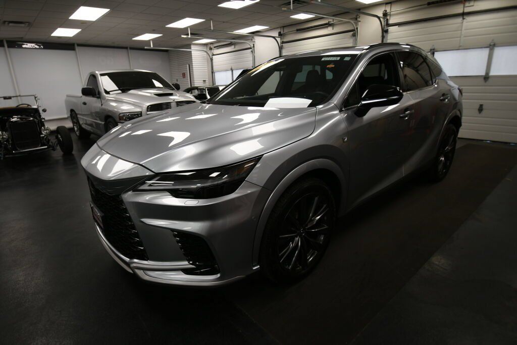 Used 2024 Lexus RX 350 F Sport w/ Convenience Package AWD/4WD image 4