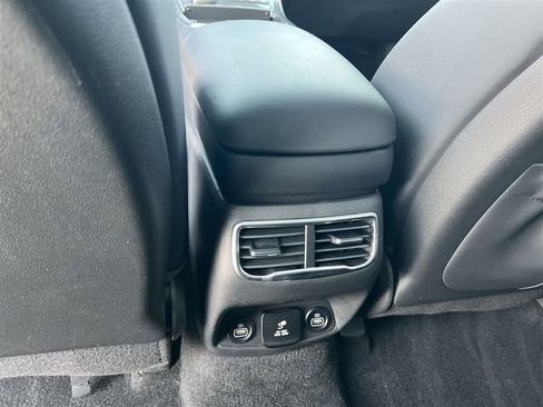 Used 2022 Hyundai Santa Fe Calligraphy image 37