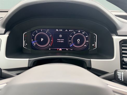 Used 2023 Volkswagen Atlas Cross Sport SEL Premium R-Line image 16