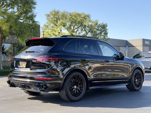 Used 2017 Porsche Cayenne GTS AWD/4WD image 5