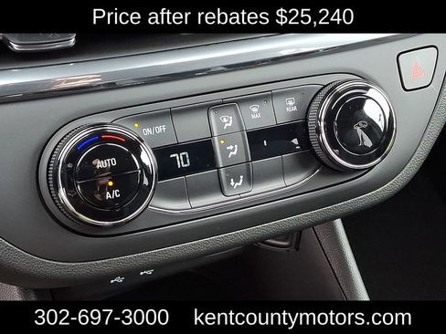 New 2026 Buick Envista Preferred image 13