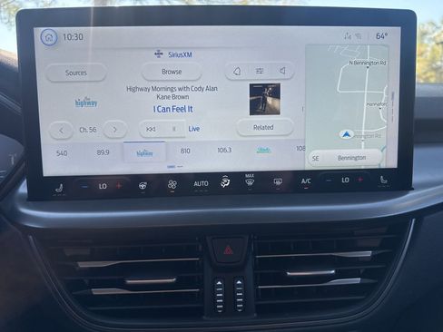 New 2024 Ford Escape SE image 19