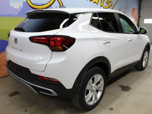 Used 2024 Buick Encore GX Preferred FWD image 4