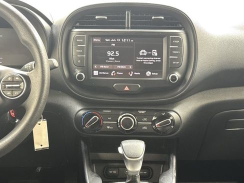 Certified 2023 Kia Soul LX w/ LX Technology Package FWD image 22