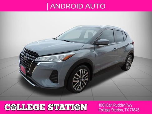 Used 2022 Nissan Kicks SV FWD image 8