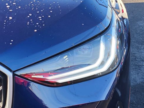 Used 2025 BMW X3 xDrive30i w/ Premium Package image 9