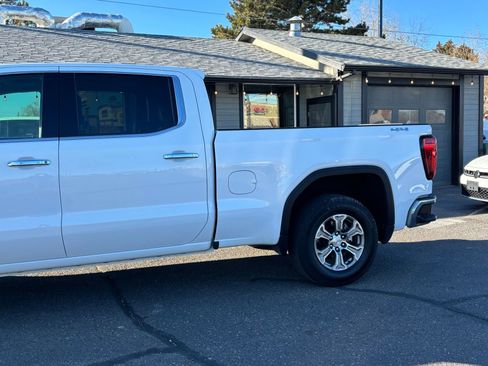 Used 2023 GMC Sierra 1500 SLT w/ SLT Convenience Package image 10