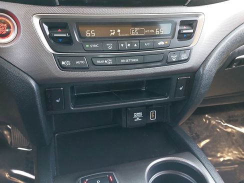 Certified 2023 Honda Ridgeline RTL image 23