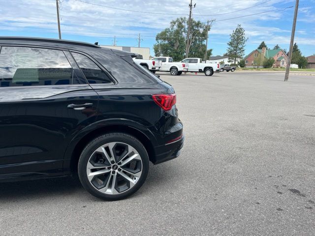Used 2021 Audi Q3 2.0T Premium AWD/4WD image 6