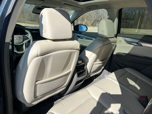 Used 2019 Cadillac XT5 Premium Luxury image 22