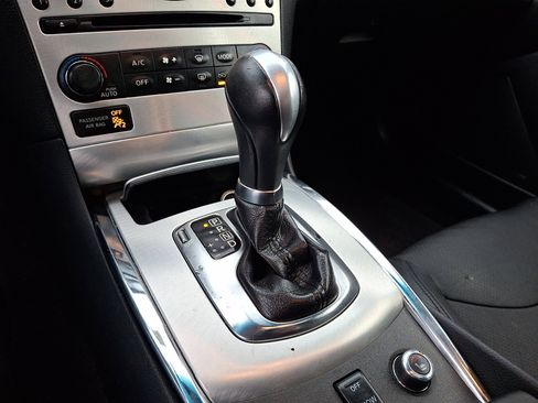 Used 2013 INFINITI G37 x Coupe w/ Premium Pkg image 16