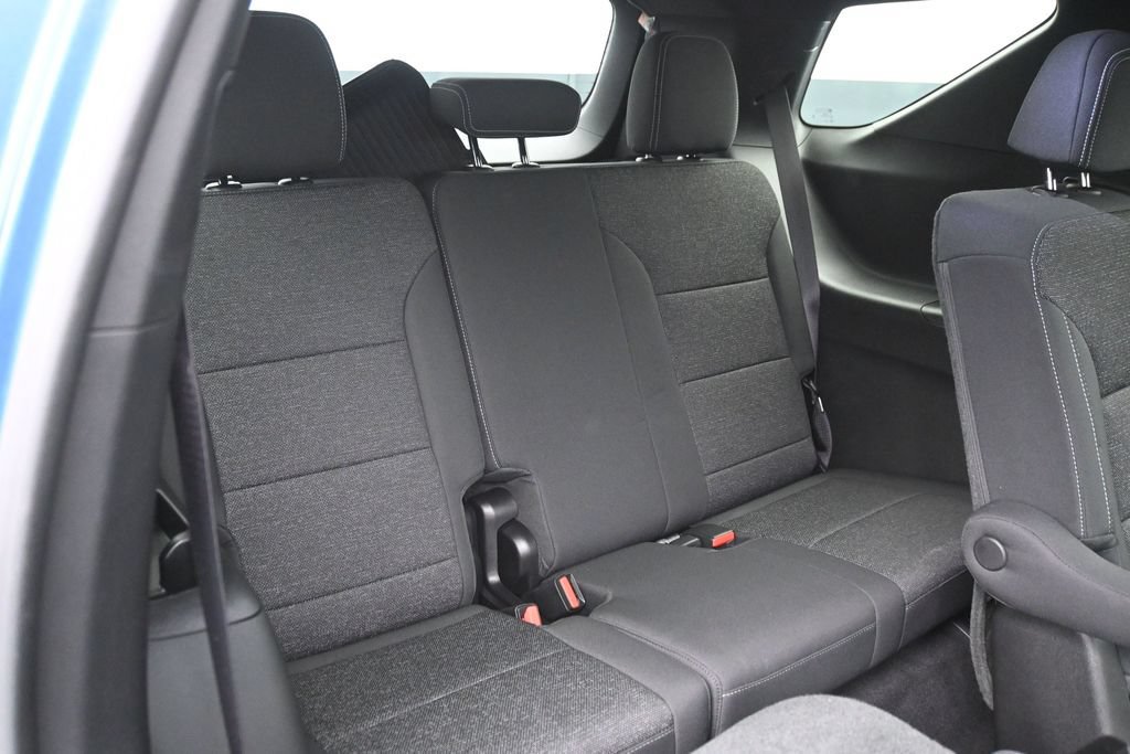 Used 2025 Chevrolet Traverse LT w/ LPO, Floor Liner Package AWD/4WD image 15