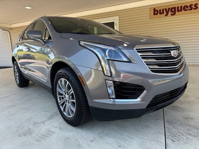 Used 2019 Cadillac XT5 Luxury AWD/4WD image 2