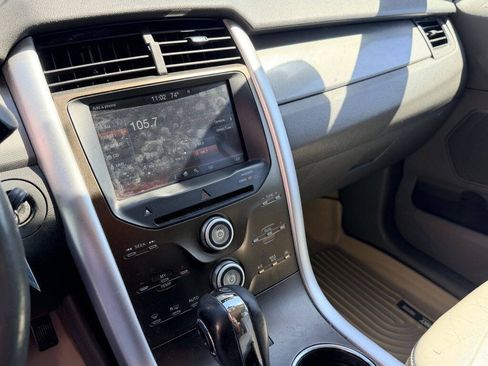 Used 2011 Ford Edge SEL w/ 202A Rapid Spec Order Code FWD image 12